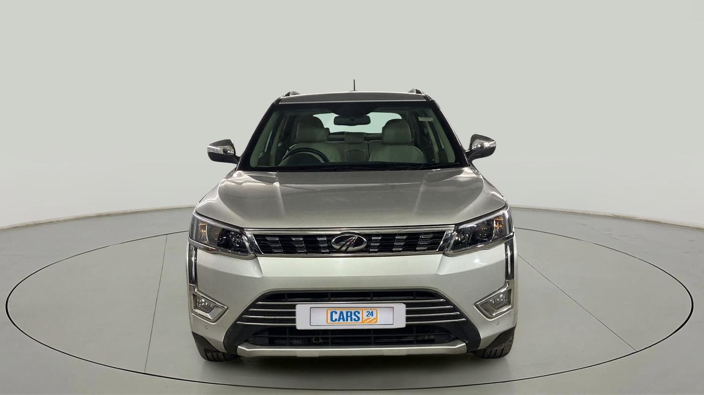 2021 Mahindra XUV300 W8 (O) 1.5 DIESEL, Diesel, Manual, 29,600 km, Front
