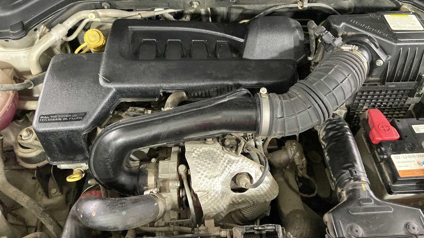 2021 Mahindra XUV300 W8 (O) 1.5 DIESEL, Diesel, Manual, 29,600 km, Open Bonet