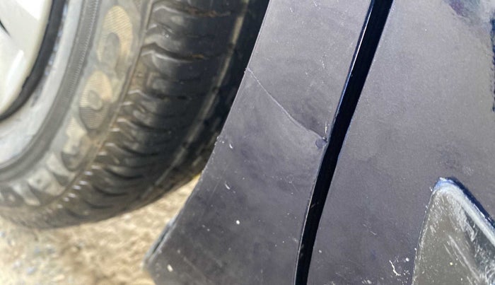 2019 Maruti Swift VXI, Petrol, Manual, 10,361 km, Right quarter panel - Minor scratches