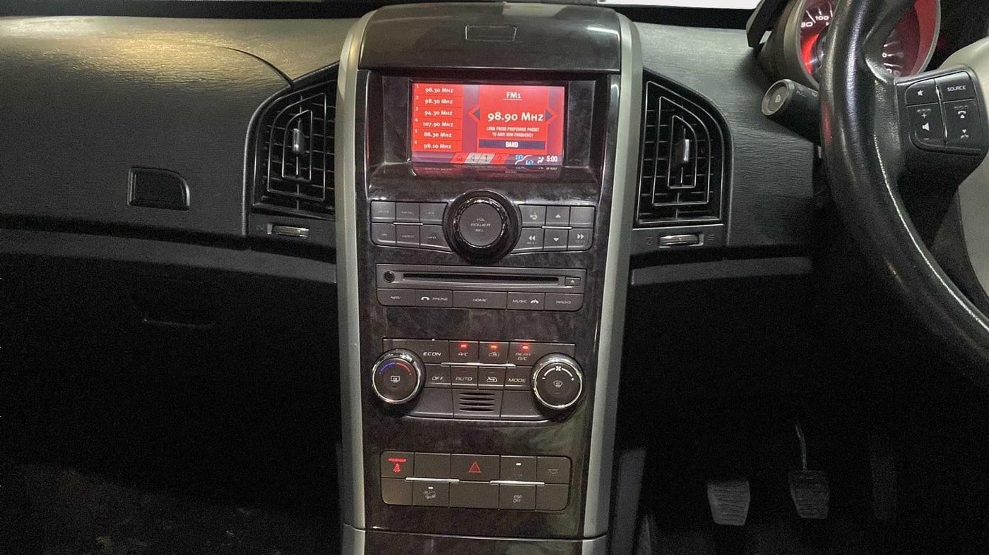 2014 Mahindra XUV500 W8, Diesel, Manual, 89,077 km, Infotainment System