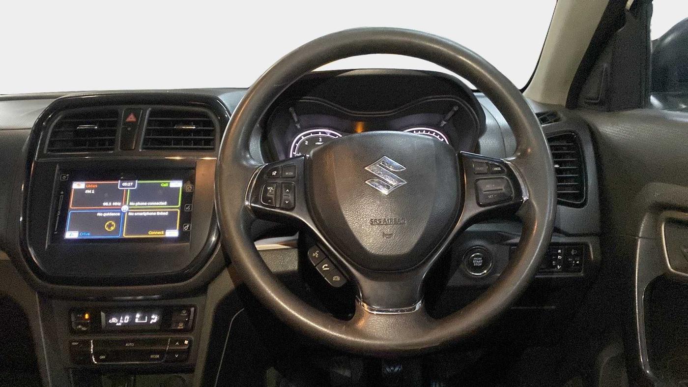 2017 Maruti Vitara Brezza ZDI PLUS, Diesel, Manual, 70,372 km, Steering Wheel Close Up