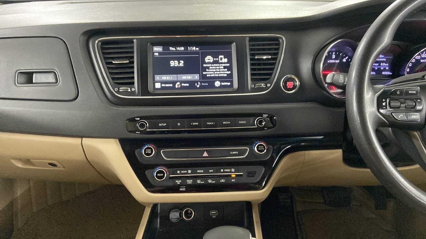 2021 KIA CARNIVAL PREMIUM 2.2 7 STR, Diesel, Automatic, 45,958 km, Air Conditioner