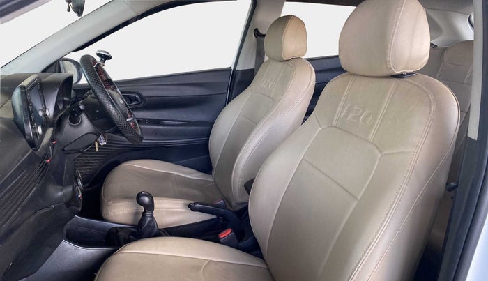 2022 Hyundai NEW I20 SPORTZ 1.2 MT DUAL TONE, Petrol, Manual, 14,647 km, Right Side Front Door Cabin