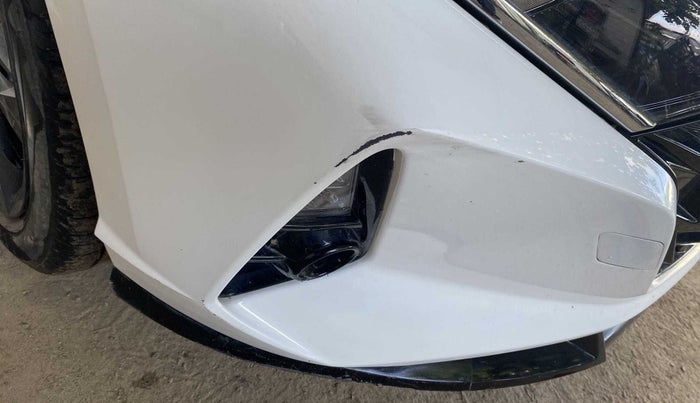 2022 Hyundai NEW I20 SPORTZ 1.2 MT DUAL TONE, Petrol, Manual, 14,647 km, Front bumper - Minor scratches