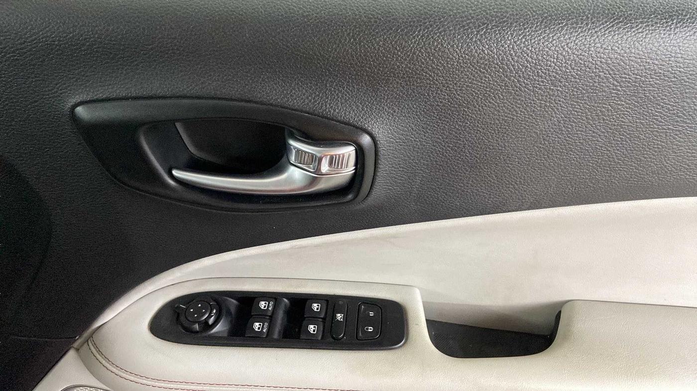 2018 Jeep Compass LIMITED (O) 2.0 DIESEL 4X4, Diesel, Manual, 54,154 km, Driver Side Door Panels Control