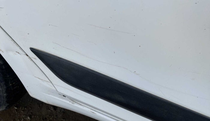 2014 Hyundai Elite i20 SPORTZ 1.2, Petrol, Manual, 28,802 km, Right rear door - Minor scratches