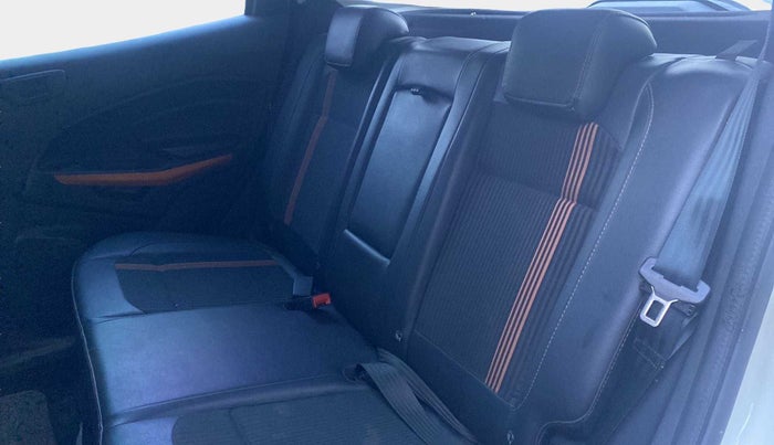 2020 Ford Ecosport TITANIUM 1.5L SPORTS(SUNROOF) DIESEL, Diesel, Manual, 44,849 km, Right Side Rear Door Cabin