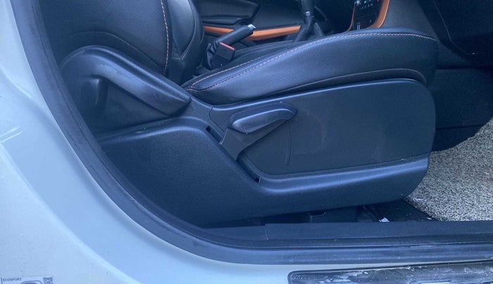 2020 Ford Ecosport TITANIUM 1.5L SPORTS(SUNROOF) DIESEL, Diesel, Manual, 44,849 km, Driver Side Adjustment Panel