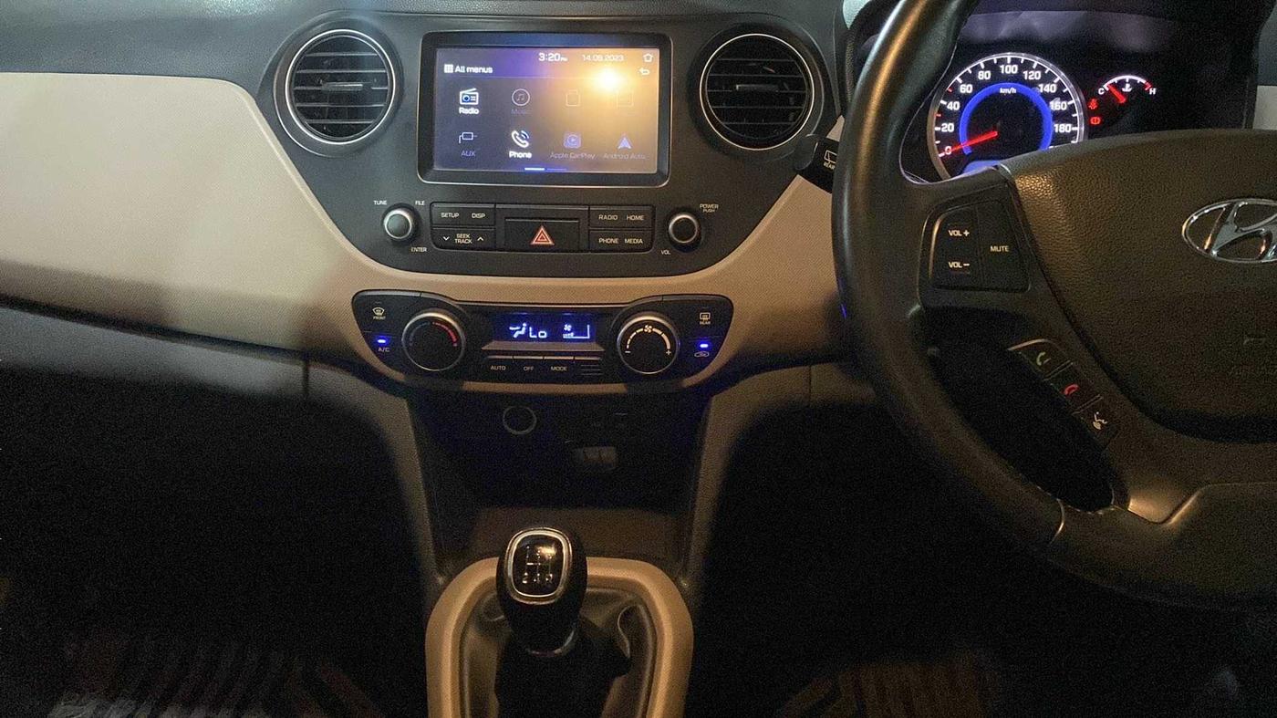 2017 Hyundai Grand i10 ASTA 1.2 KAPPA VTVT, Petrol, Manual, 27,230 km, Air Conditioner