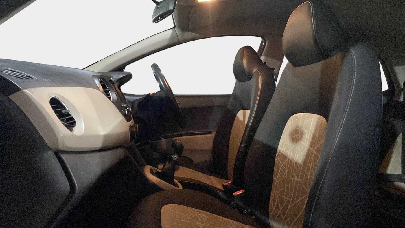 2017 Hyundai Grand i10 ASTA 1.2 KAPPA VTVT, Petrol, Manual, 27,230 km, Right Side Front Door Cabin