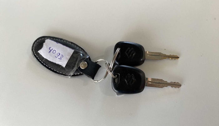 2016 Maruti Alto K10 VXI, Petrol, Manual, 25,149 km, Lock system - Door lock knob has minor damage