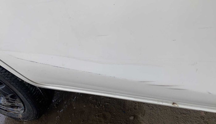 2016 Maruti Alto K10 VXI, Petrol, Manual, 25,149 km, Right rear door - Minor scratches