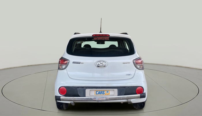 2017 Hyundai Grand i10 SPORTZ 1.2 KAPPA VTVT, Petrol, Manual, 48,055 km, Back/Rear