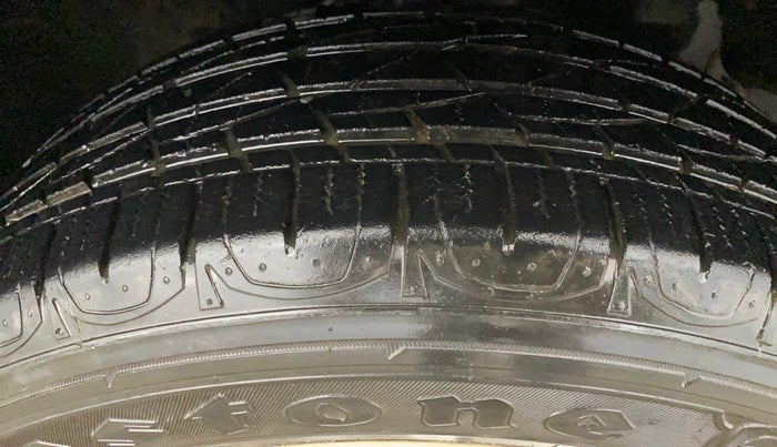 2022 Jeep Compass SPORT 1.4 PETROL DCT, Petrol, Automatic, 42,219 km, Right Front Tyre Tread