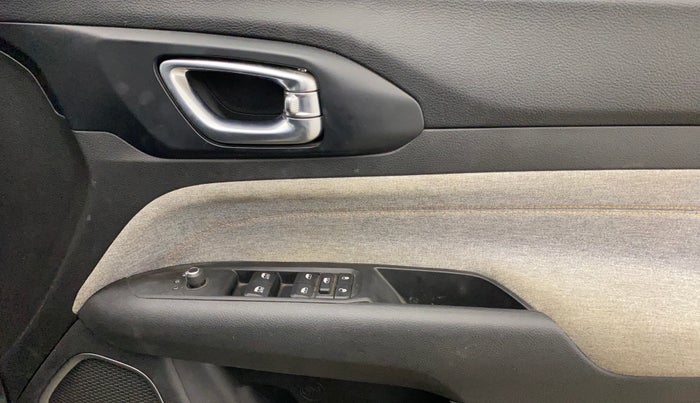 2022 Jeep Compass SPORT 1.4 PETROL DCT, Petrol, Automatic, 42,219 km, Driver Side Door Panels Control