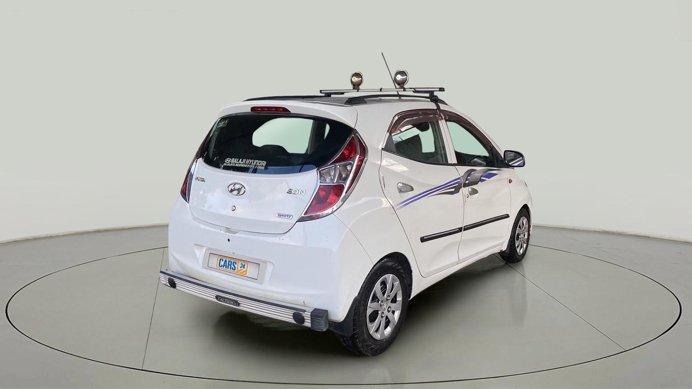 2014 Hyundai Eon SPORTZ, Petrol, Manual, 63,024 km, Right Back Diagonal