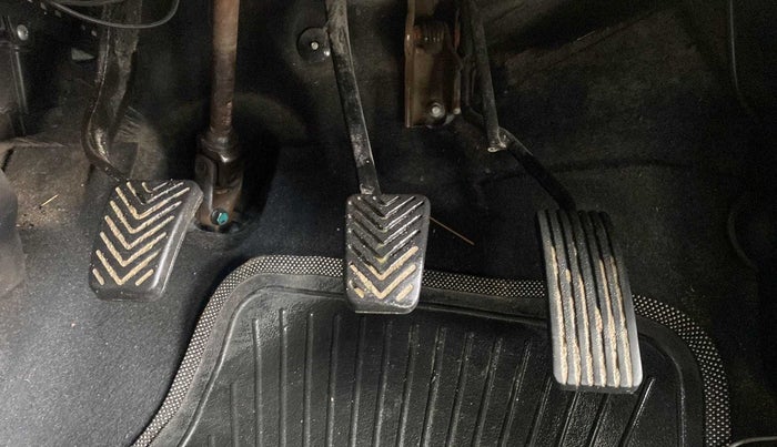 2014 Hyundai Eon SPORTZ, Petrol, Manual, 63,024 km, Pedals