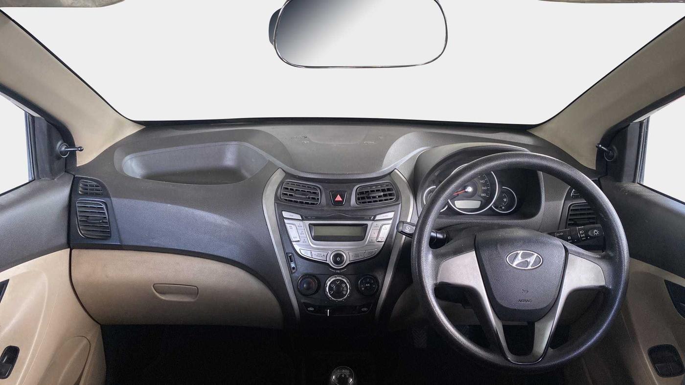 2014 Hyundai Eon SPORTZ, Petrol, Manual, 63,024 km, Dashboard