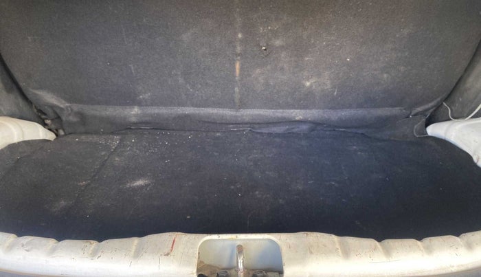 2014 Hyundai Eon SPORTZ, Petrol, Manual, 63,024 km, Boot Inside