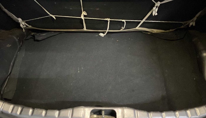2012 Hyundai Eon MAGNA +, Petrol, Manual, 48,893 km, Boot Inside