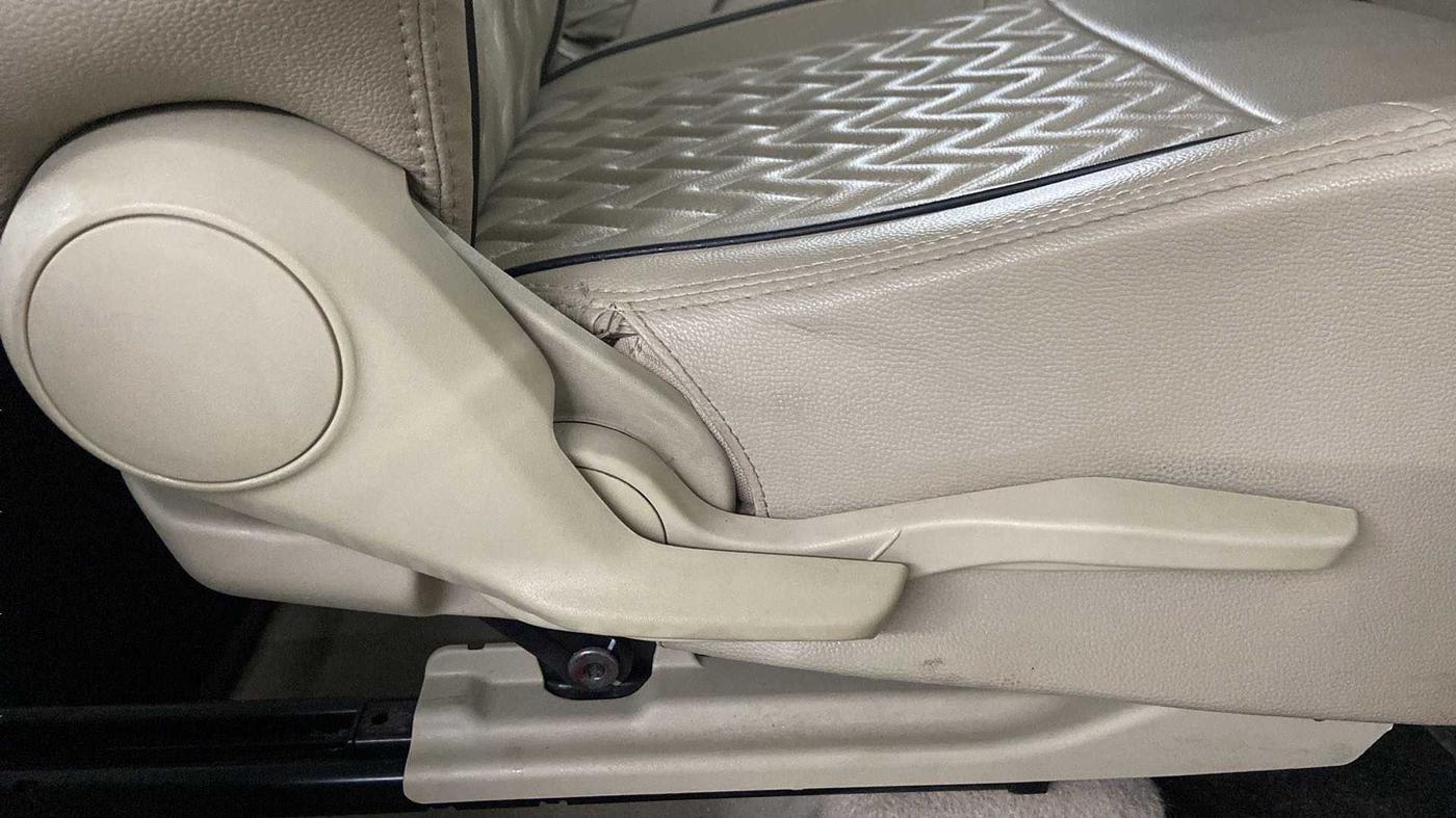 2019 Maruti Dzire VXI AMT, Petrol, Automatic, 8,115 km, Driver Side Adjustment Panel