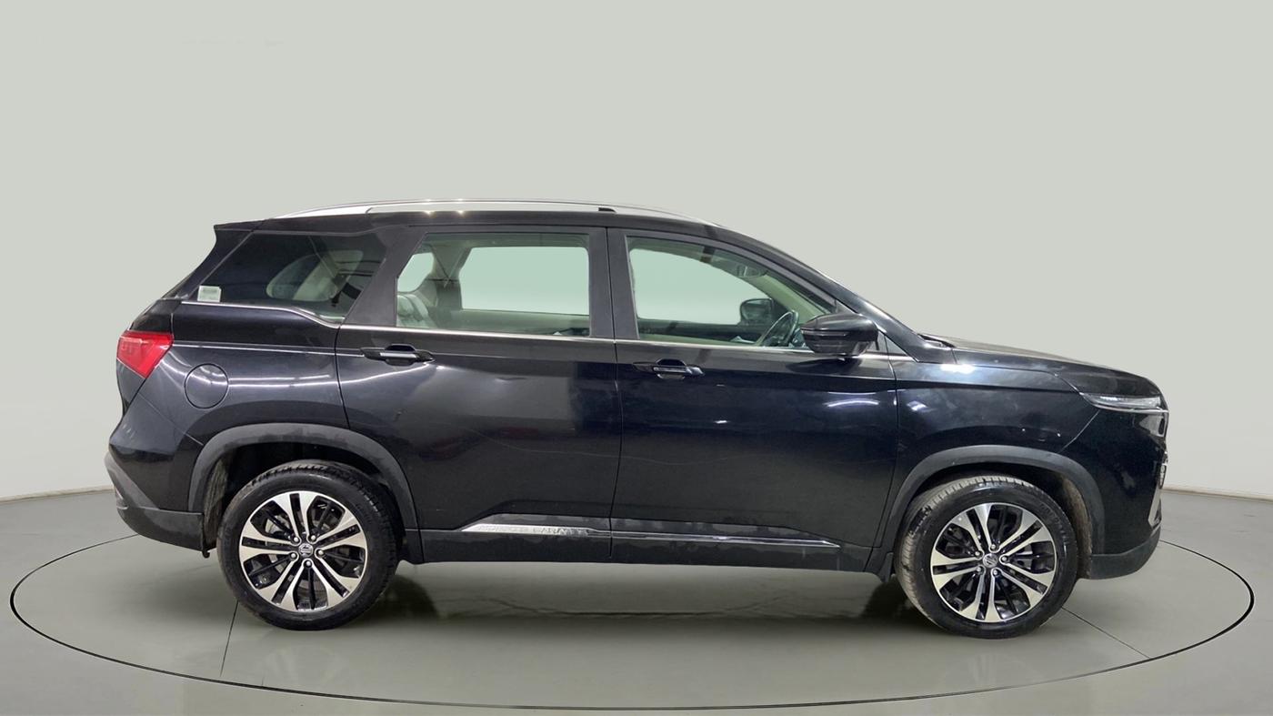 2023 MG HECTOR SHARP 1.5 PETROL CVT, Petrol, Automatic, 10,949 km, Right Side View