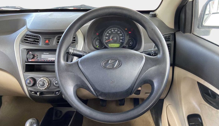 2015 Hyundai Eon ERA +, Petrol, Manual, 82,664 km, Steering Wheel Close Up