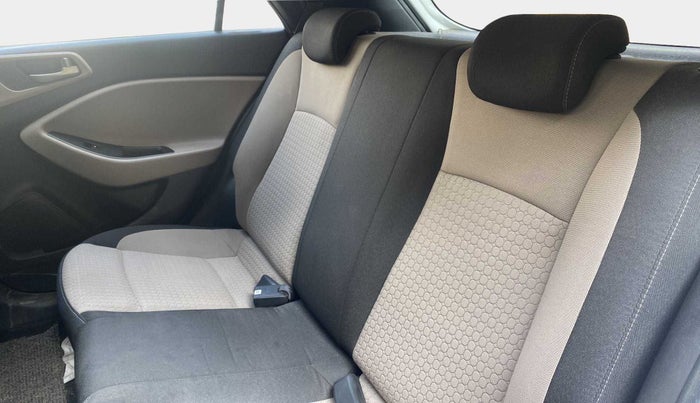 2017 Hyundai Elite i20 ASTA 1.2, Petrol, Manual, 10,388 km, Right Side Rear Door Cabin