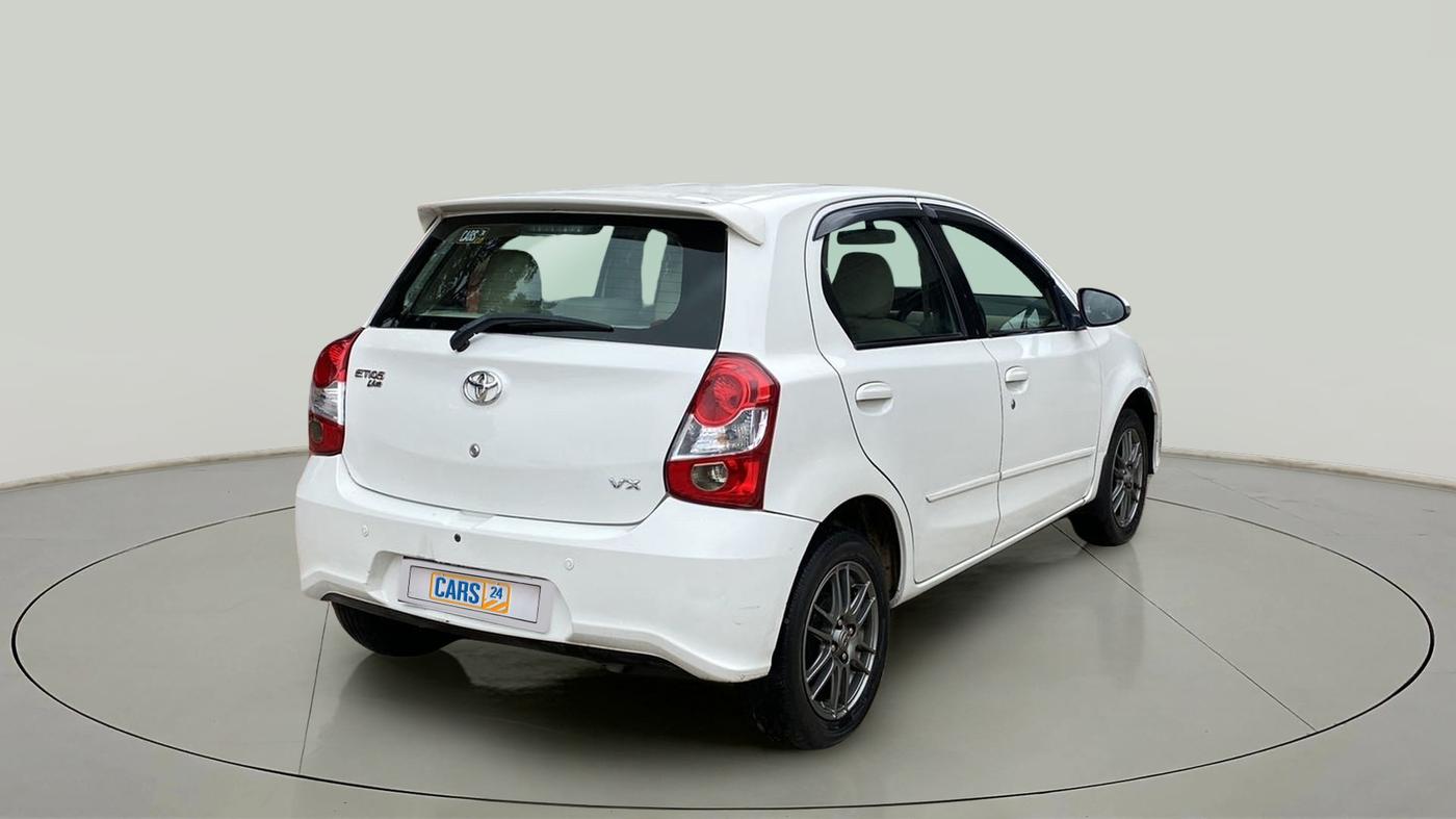 2017 Toyota Etios Liva VX, Petrol, Manual, 47,817 km, Right Back Diagonal