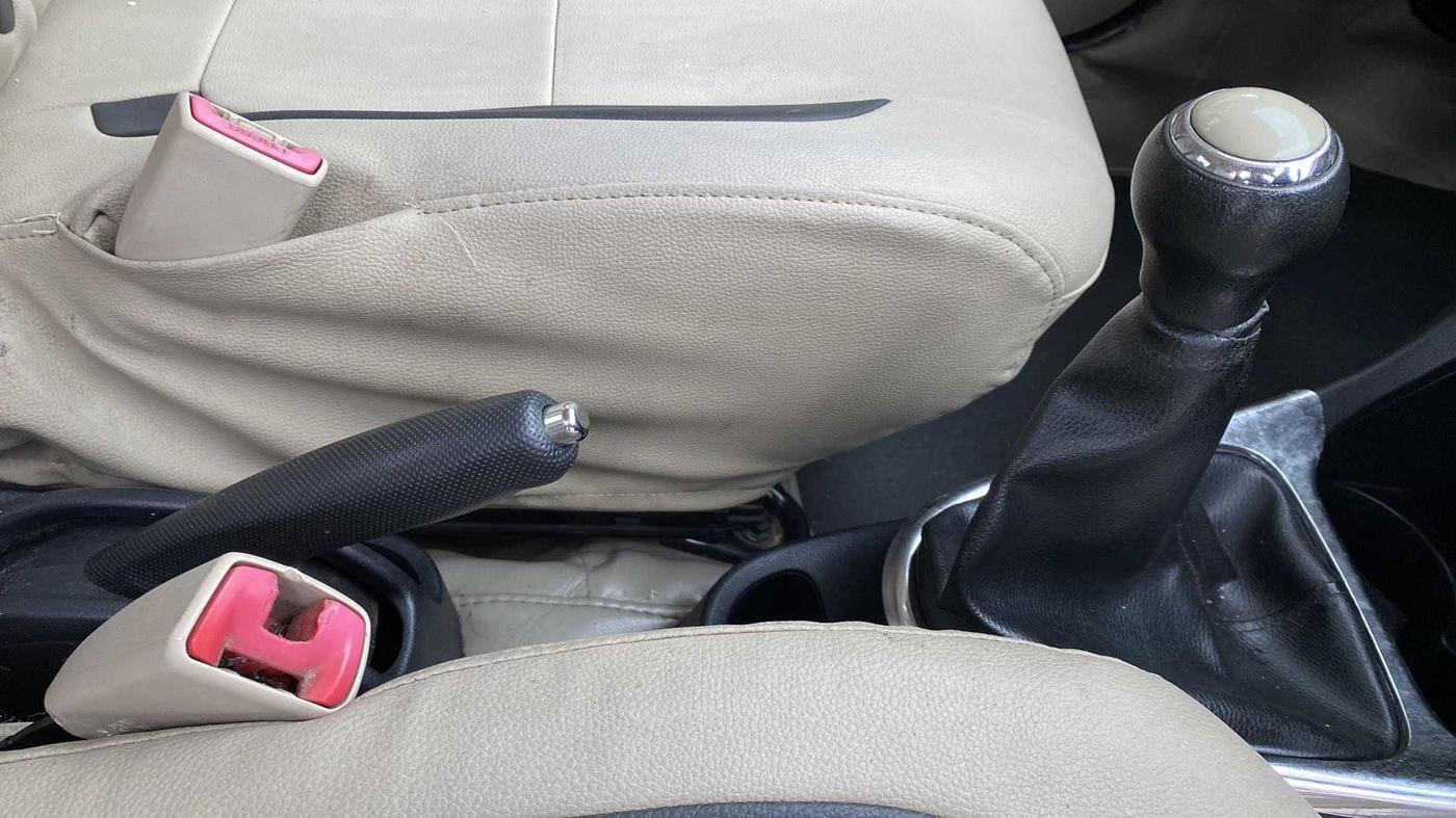 2017 Toyota Etios Liva VX, Petrol, Manual, 47,817 km, Gear Lever