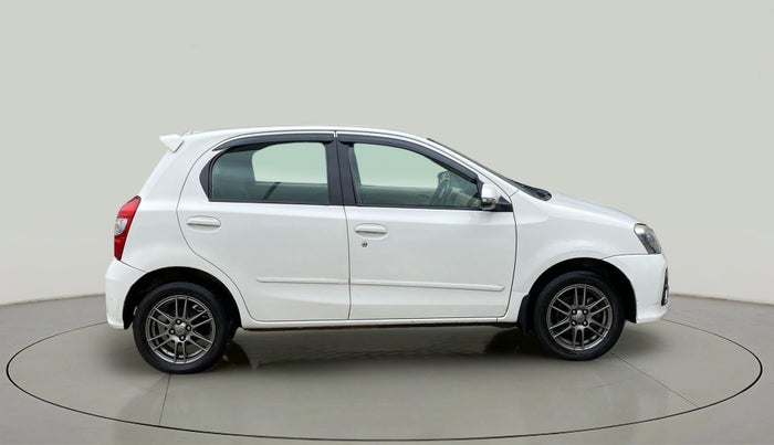 2017 Toyota Etios Liva VX, Petrol, Manual, 47,817 km, Right Side View