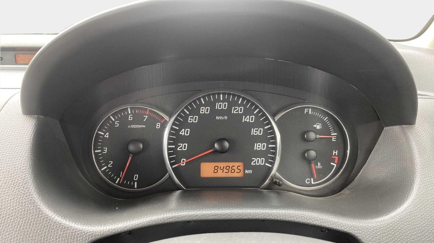 2010 Maruti Swift VXI, Petrol, Manual, 84,935 km, Odometer Image