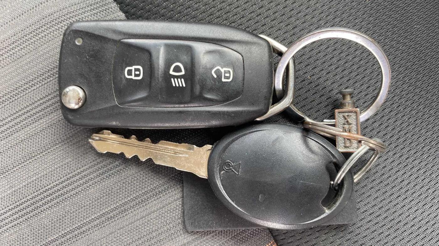 2018 Tata TIAGO NRG PETROL, Petrol, Manual, 19,048 km, Key Close Up