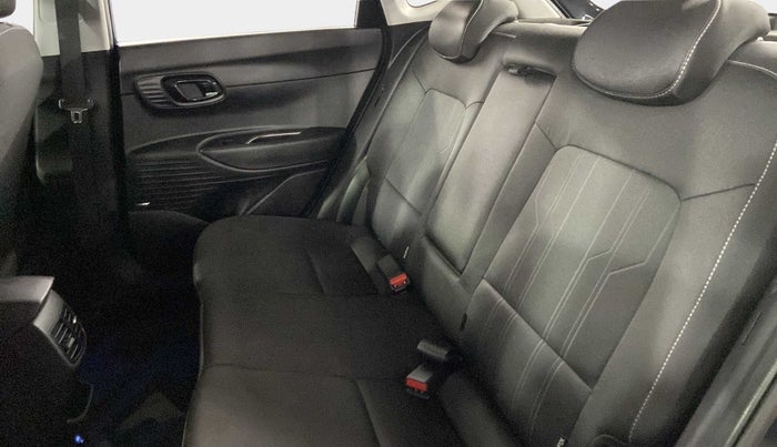 2021 Hyundai NEW I20 ASTA (O) 1.2 MT, Petrol, Manual, 5,732 km, Right Side Rear Door Cabin