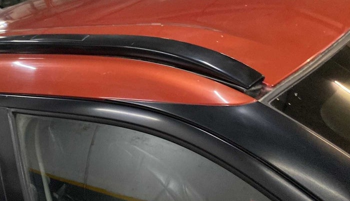 2016 Maruti Vitara Brezza VDI (O), Diesel, Manual, 74,347 km, Right A pillar - Minor scratches