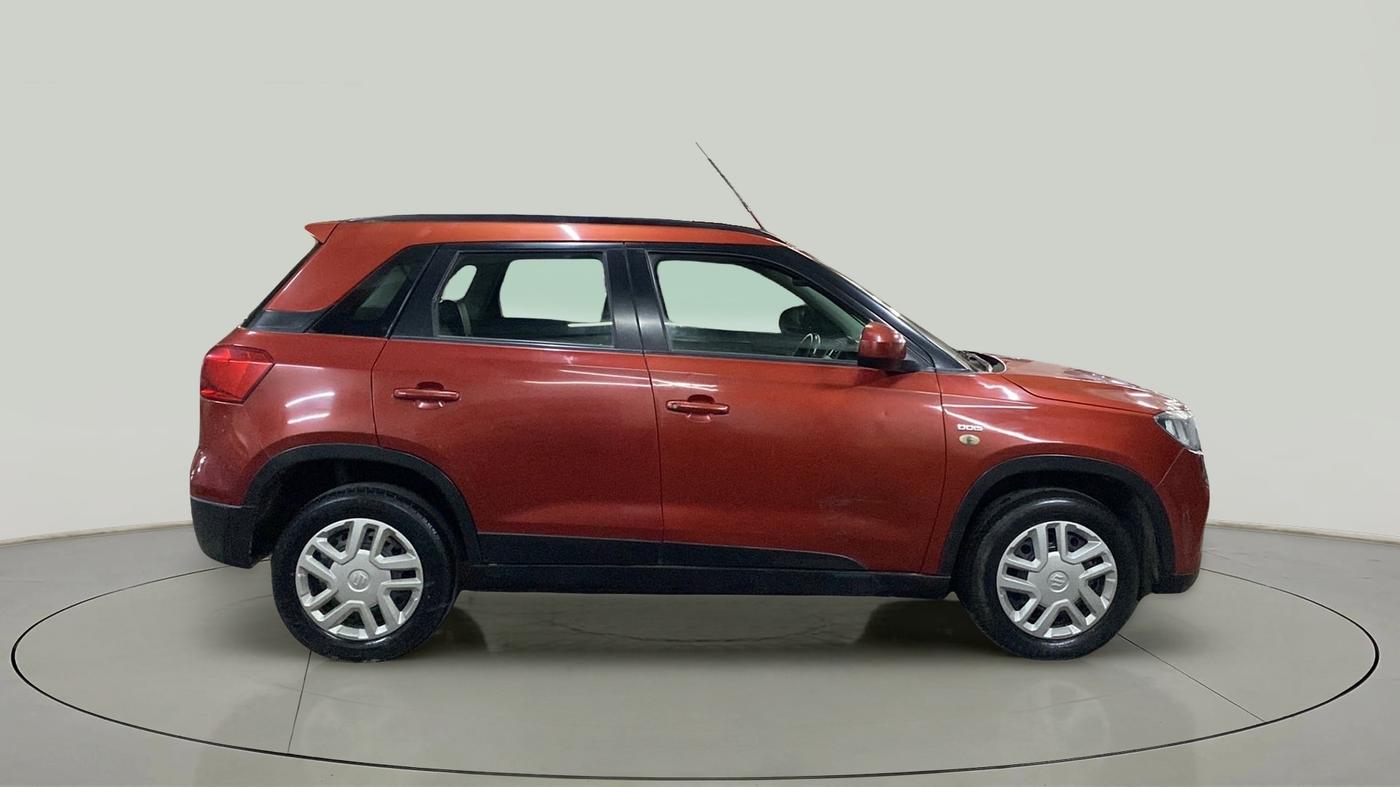 2016 Maruti Vitara Brezza VDI (O), Diesel, Manual, 74,347 km, Right Side View