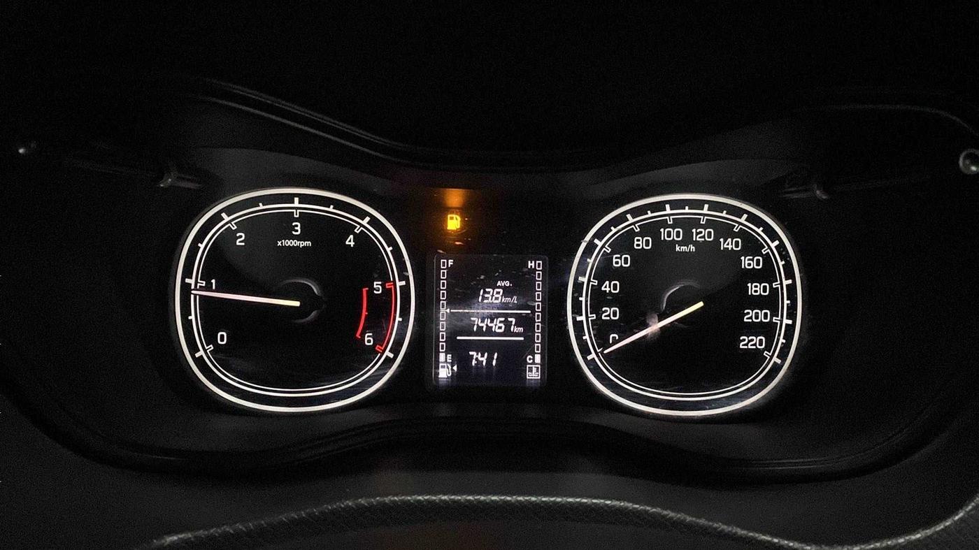 2016 Maruti Vitara Brezza VDI (O), Diesel, Manual, 74,347 km, Odometer Image