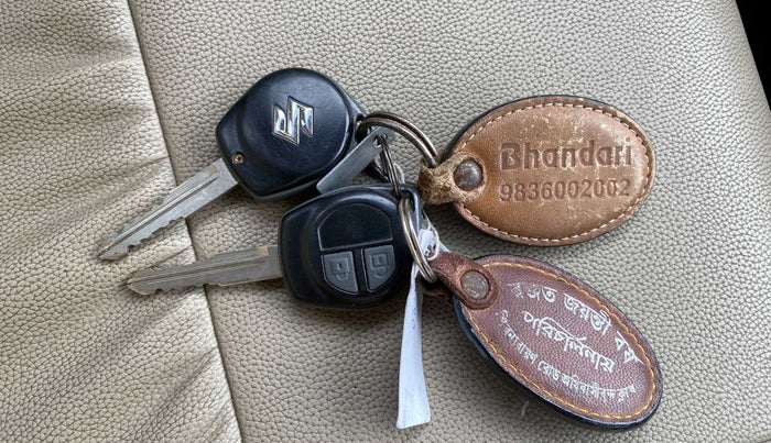 2015 Maruti Swift Dzire VXI, Petrol, Manual, 23,795 km, Key Close Up