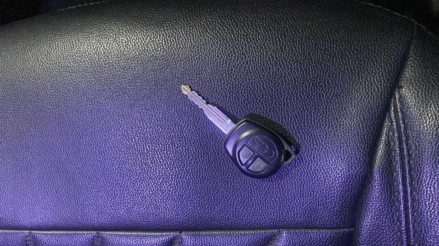 2017 Maruti Baleno DELTA CVT PETROL 1.2, Petrol, Automatic, 45,056 km, Key Close Up