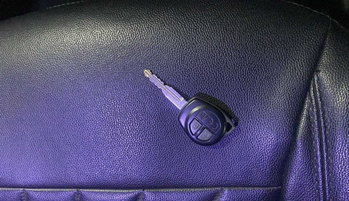 2017 Maruti Baleno DELTA CVT PETROL 1.2, Petrol, Automatic, 45,056 km, Key Close Up