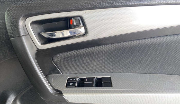 2021 Maruti Vitara Brezza ZXI PLUS, Petrol, Manual, 40,123 km, Driver Side Door Panels Control