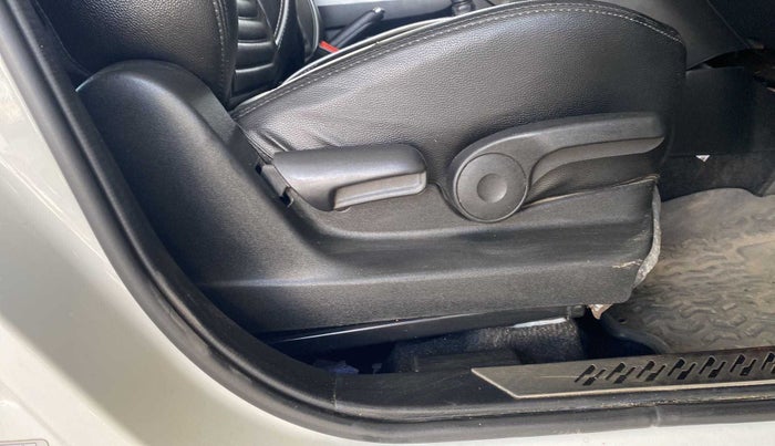 2021 Maruti Vitara Brezza ZXI PLUS, Petrol, Manual, 40,123 km, Driver Side Adjustment Panel