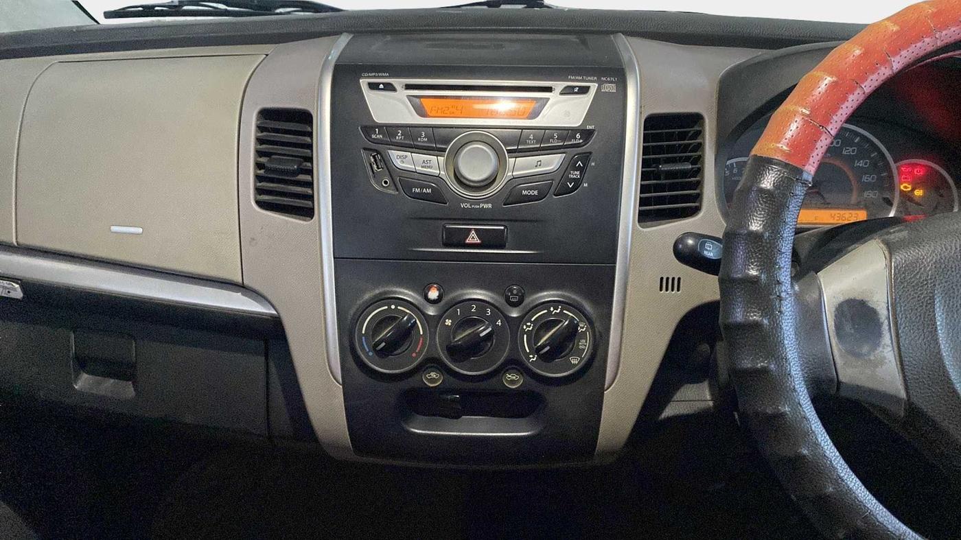 2013 Maruti Wagon R 1.0 VXI, Petrol, Manual, 43,621 km, Air Conditioner