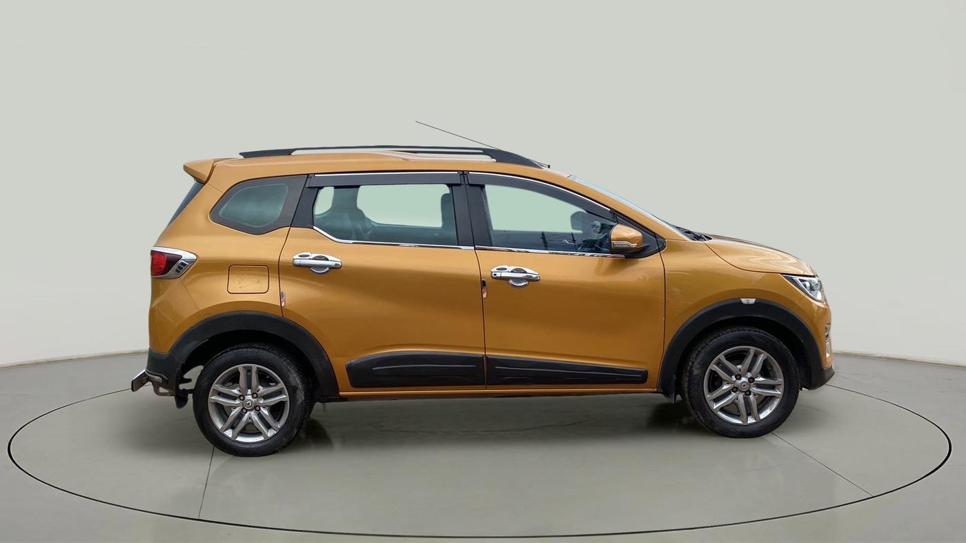 2020 Renault TRIBER RXZ, Petrol, Manual, 20,882 km, Right Side View