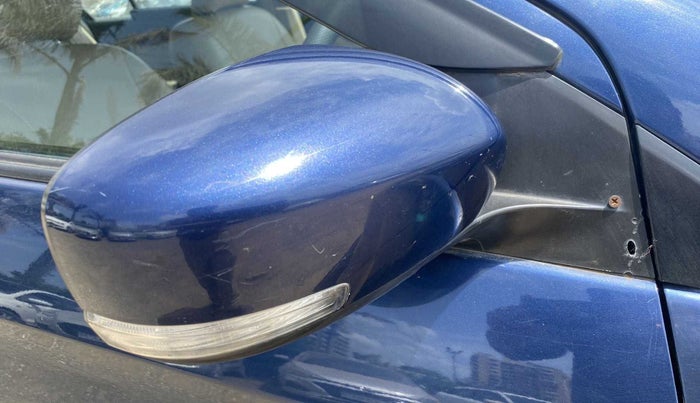 2018 Maruti Ciaz ZETA 1.4  MT PETROL, Petrol, Manual, 98,399 km, Right rear-view mirror - Minor scratches