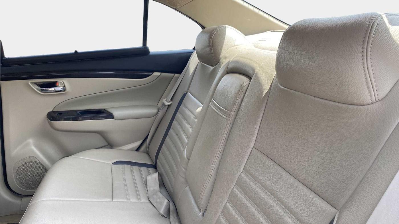 2018 Maruti Ciaz ZETA 1.4  MT PETROL, Petrol, Manual, 98,399 km, Right Side Rear Door Cabin