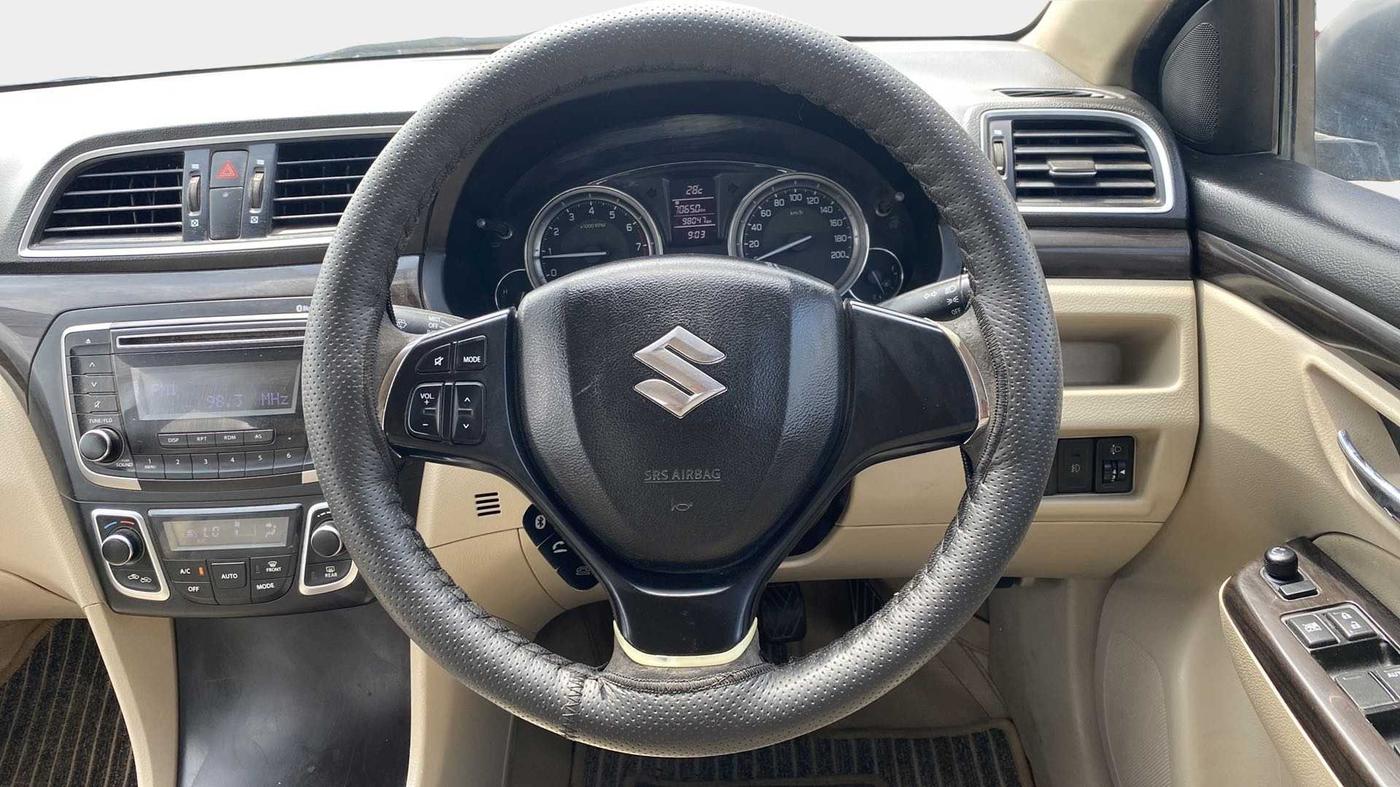 2018 Maruti Ciaz ZETA 1.4  MT PETROL, Petrol, Manual, 98,399 km, Steering Wheel Close Up