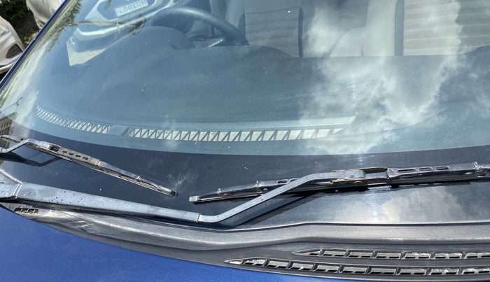 2018 Maruti Ciaz ZETA 1.4  MT PETROL, Petrol, Manual, 98,399 km, Front windshield - Wiper nozzle not functional