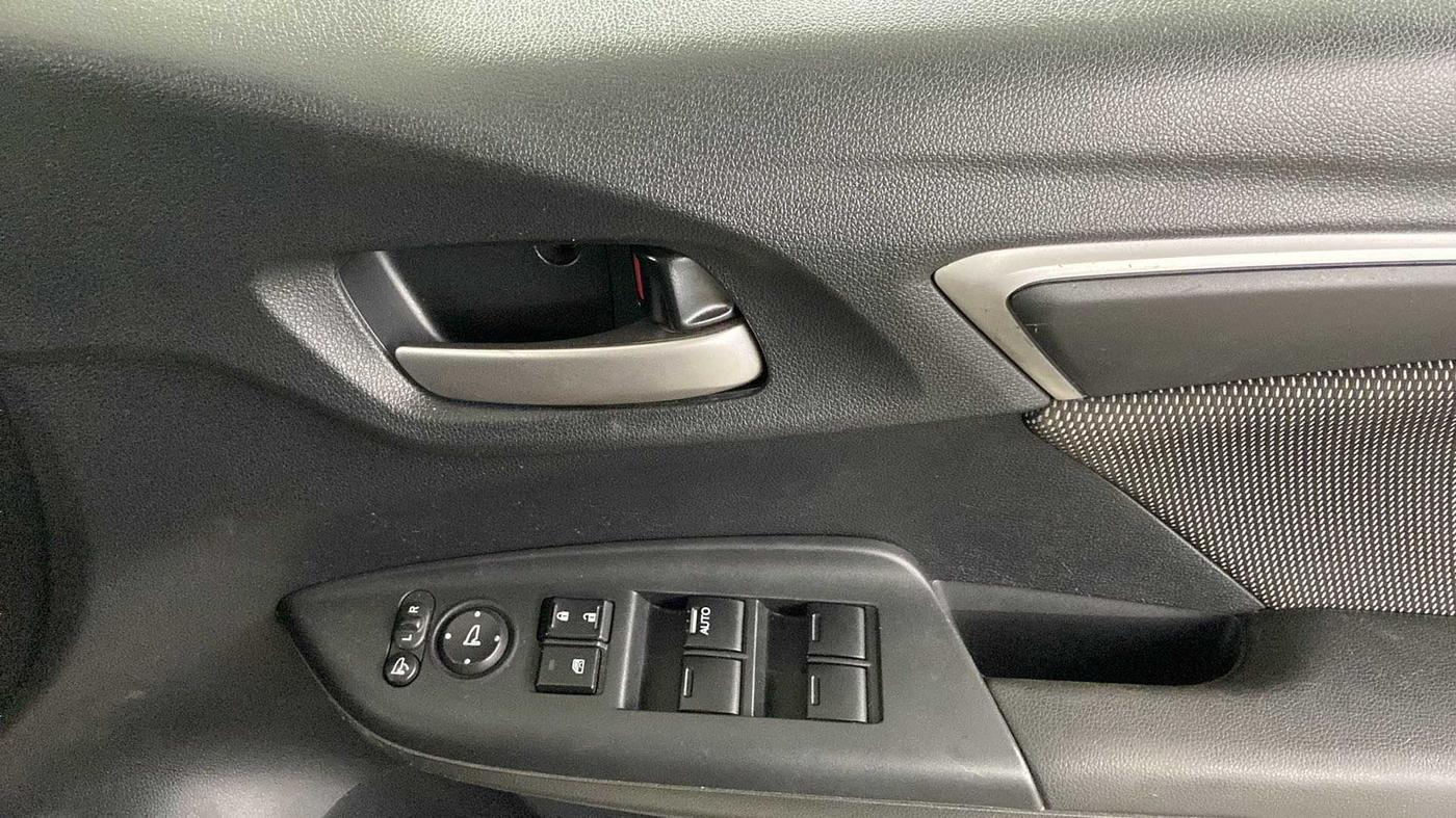 2017 Honda WR-V 1.2L I-VTEC VX MT, Petrol, Manual, 27,684 km, Driver Side Door Panels Control
