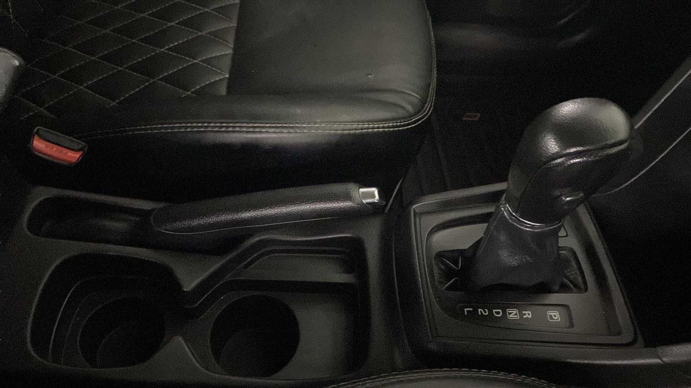 2020 Maruti Vitara Brezza ZXI PLUS AT SHVS, Petrol, Automatic, 32,698 km, Gear Lever